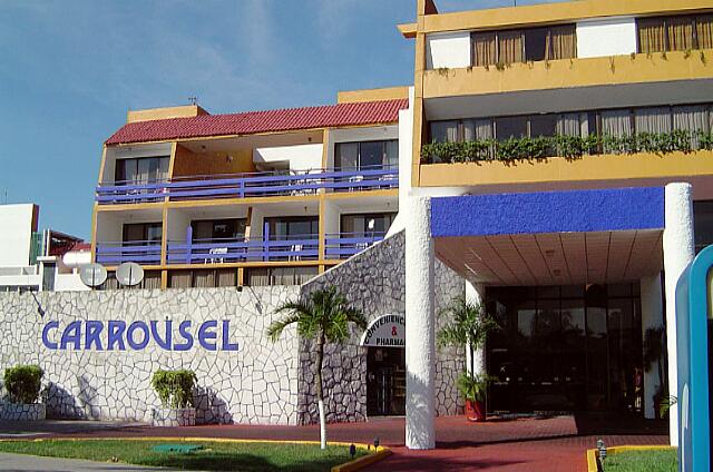 Mexique Cancun Carrousel Located in the northern area of ??the first hotels in Cancun.