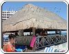 Bar La Concha Pool bar de l'hôtel Crown paradise à Cancun Mexique