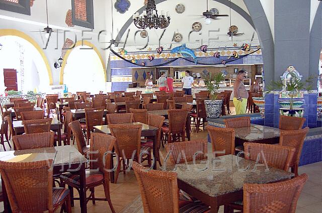 Mexique Cancun Riu Cancun Parte del comedor del restaurante La Misión.