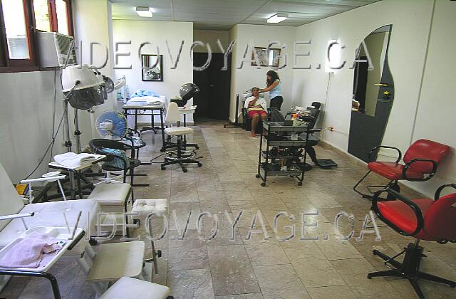 Cuba Guardalavaca Club Amigo Atlantico Guardalavaca A popular hair salon! A low cost and very good service.