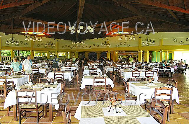 Cuba Guardalavaca Memories Holguin Beach Resort Une des deux salles à manger du restaurant buffet La Hacienda
