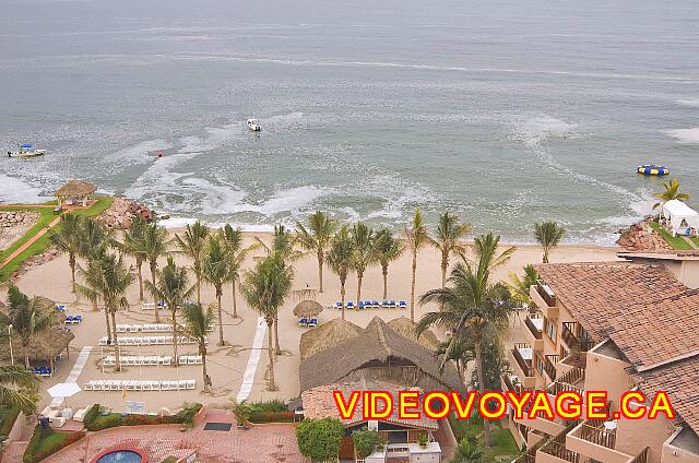 Mexique Puerto Vallarta Friendly Hola Vallarta With a width of 90 meters, located between two small artificial rocky points to keep the sand on the beach.