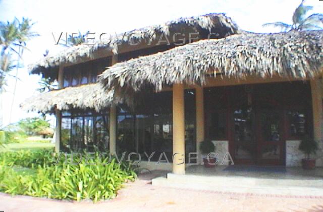 Republique Dominicaine Punta Cana Grand Palladium Bavaro Resort L'entrée du centre d'entrainement et SPA.
