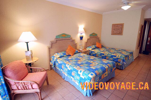 Mexique Puerto Juarez Maya Caribe Beach La chambre standard.  288 chambres avec 2 lits double, 303 chambres avec 1 lit king.