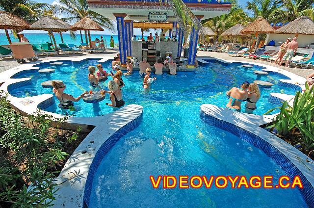 Mexique Playa del Carmen Riu Yucatan Un bar de siempre popular.