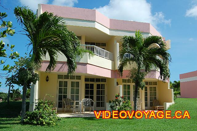 Cuba Varadero Breezes Varadero The 11 suites are located in 2 storey buildings similar to this one ... Here the K building, it is the smallest of the hotel.