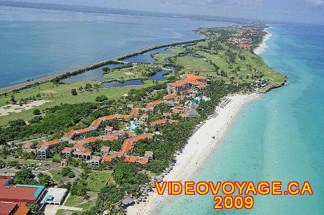 Cuba Varadero Las Americas Directly on the beach and on the edge of a golf course.
