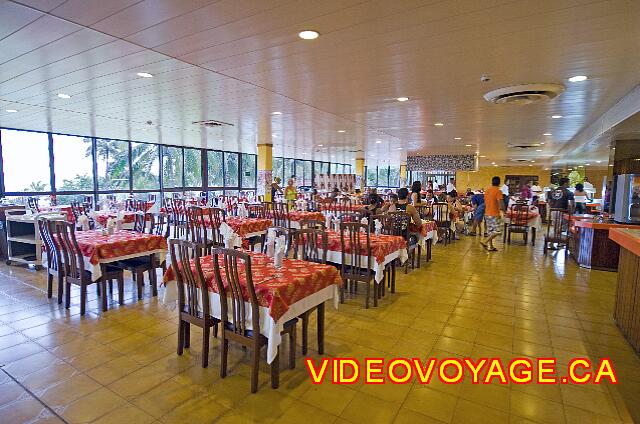 Cuba Varadero Bellevue Puntarena Playa Caleta Resort Large windows with a view of the ocean, the restaurant is located on the second level.