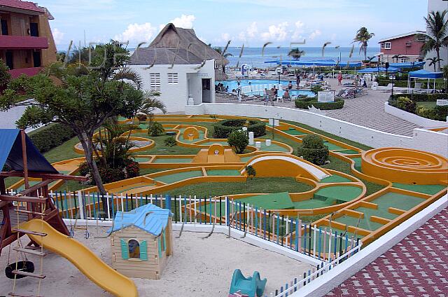 Mexique Cancun Aquamarina Beach Le salon Fenicio pour la présentation des spectacles.