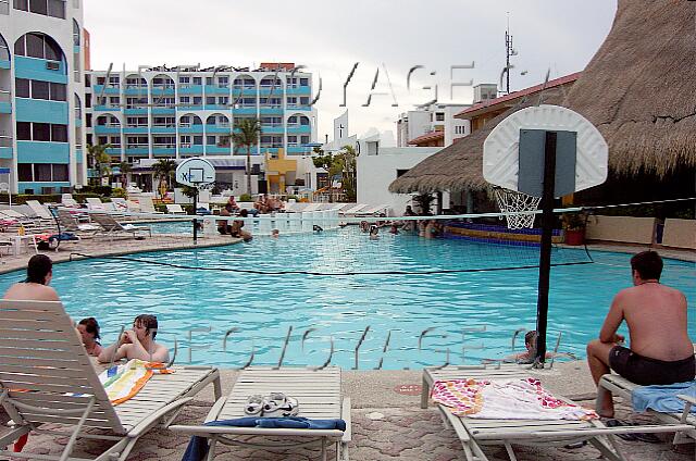 Mexique Cancun Aquamarina Beach Pour les serviettes de plage.