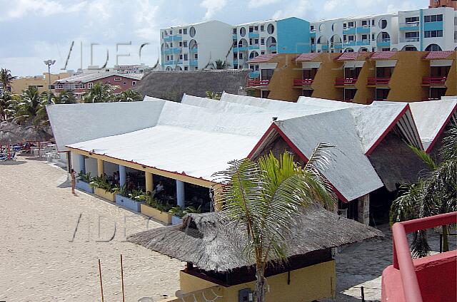 Mexique Cancun Carrousel The restaurant buffet open area.