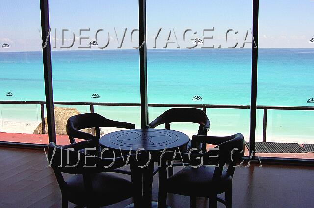 Mexique Cancun Crown paradise The bar Trafalgar Great view