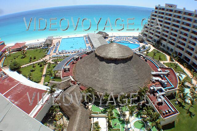 Mexique Cancun Crown paradise Las piscinas en el sitio del centro.