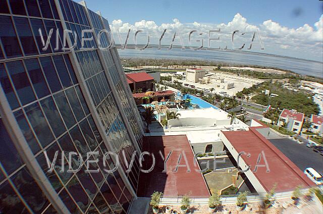 Mexique Cancun Crown paradise La fachada de cristal