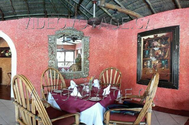 Mexique Cancun Grand Oasis Cancun Una decoración cálida