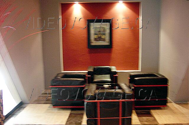 Mexique Cancun Grand Oasis Cancun Los sofás en la entrada