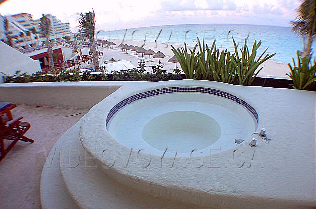 Mexique Cancun Gran Oasis Playa On the balon, hot tub