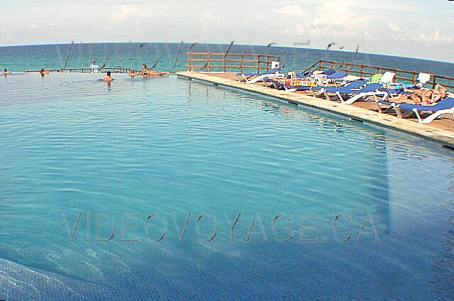 Mexique Cancun Gran Oasis Playa A popular pool