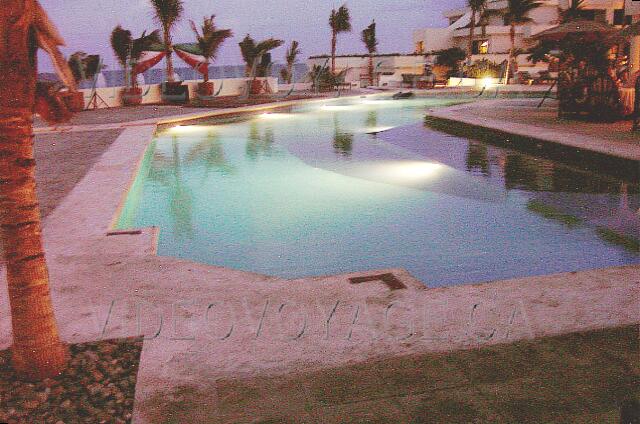 Mexique Cancun Gran Oasis Playa The pool at night