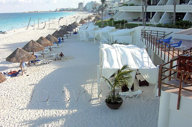 Mexique Cancun Gran Oasis Playa Pour le plus grand confort, des matelas sur la plage...