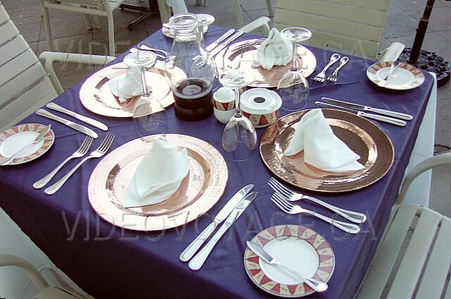 Mexique Cancun Gran Oasis Playa The presentation of the outdoor tables