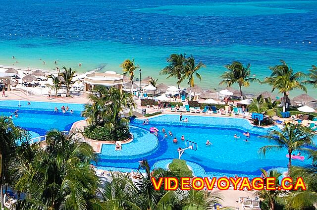 Mexique Cancun Riu Caribe Con colores brillantes.