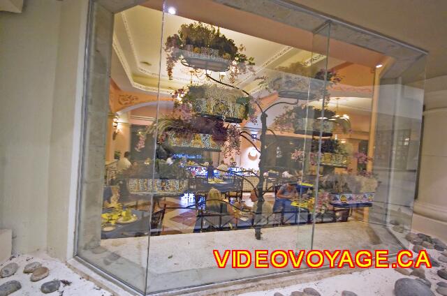 Mexique Cancun Riu Caribe Un escaparate en la entrada.