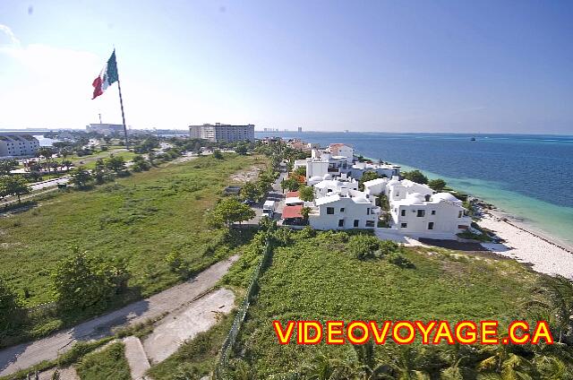 Mexique Cancun Riu Caribe The west side of the hotel.