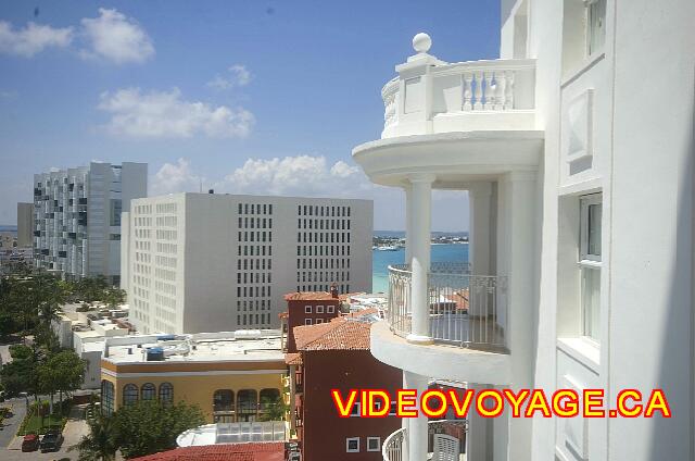 Mexique Cancun Riu Palace Las Americas Las habitaciones con vistas al exterior del hotel.