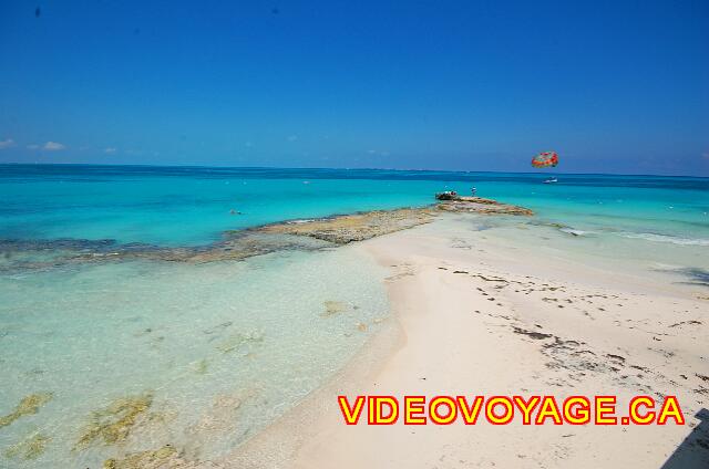 Mexique Cancun Riu Palace Las Americas A strip of sand.