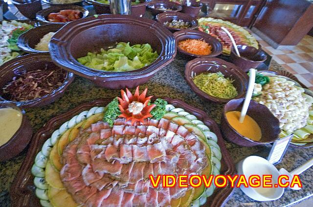 Mexique Cancun Riu Palace Las Americas Other salads and cold meats.