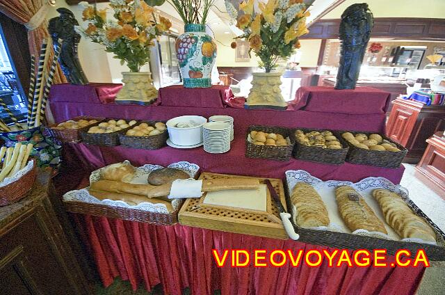 Mexique Cancun Riu Palace Las Americas Bread Bar.