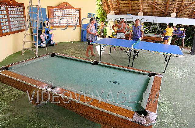 Cuba Cayo Guillermo Iberostar Daiquiri Deux tables de billard et une table de ping pong. Il y a toujours des animateurs.