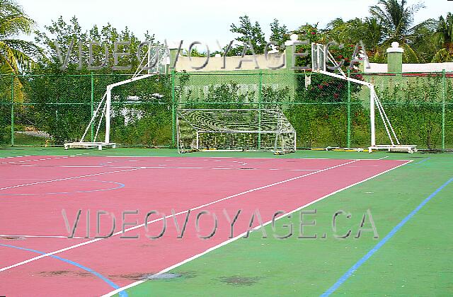 Cuba Cayo Guillermo Iberostar Daiquiri The basketball hoops.