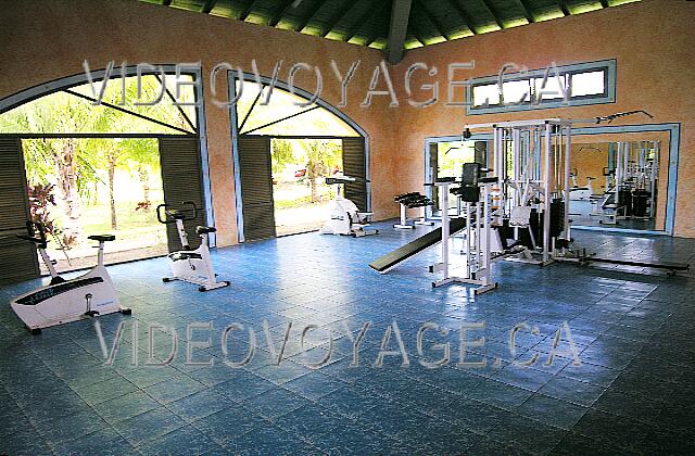 Cuba Cayo Guillermo Iberostar Daiquiri The gym room with basic equipment.