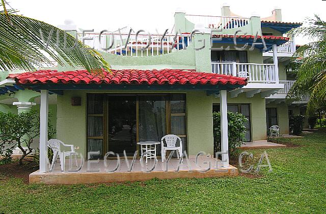 Cuba Cayo Guillermo Iberostar Daiquiri Au rez-de-chaussé, des terrasses qui sont très apprécié des clients qui sont en groupe.