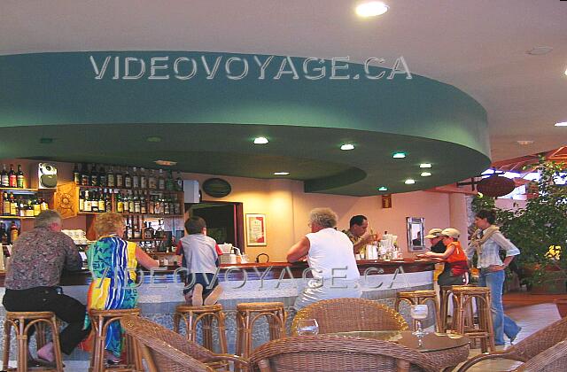 Cuba Cayo-Coco Iberostar Cayo-Coco/Mojito Un bar que le falta algo de ambiente cubano