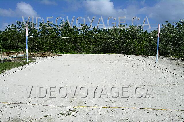 Cuba Cayo-Coco Melia Cayo-Coco Un terrain de volleyball près du centre d'animation.