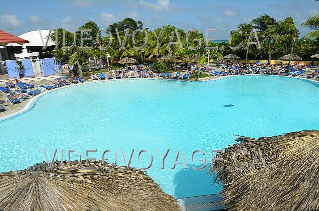 Cuba Cayo-Coco Melia Cayo-Coco Todo el espacio de la terraza estaba ocupada por sillas.