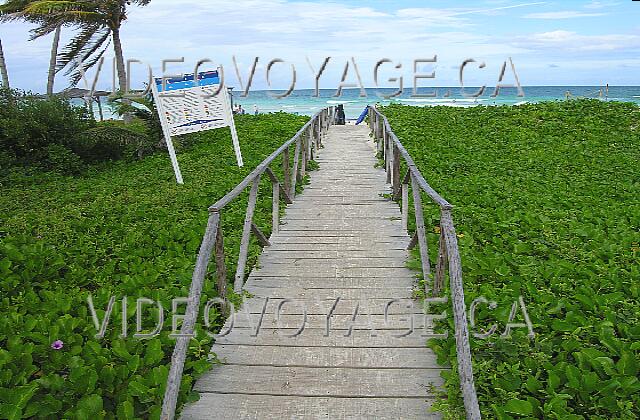 Cuba Cayo-Coco Melia Cayo-Coco Un autre chemin pour se rendre à la plage