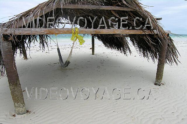 Cuba Cayo Guillermo Melia Cayo Guillermo En la cabaña, una hamaca !!