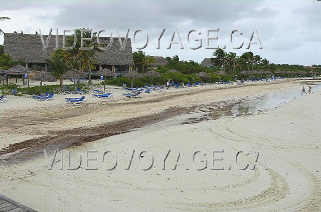 Cuba Cayo Guillermo Melia Cayo Guillermo Ranchón la playa con la playa de fondo.