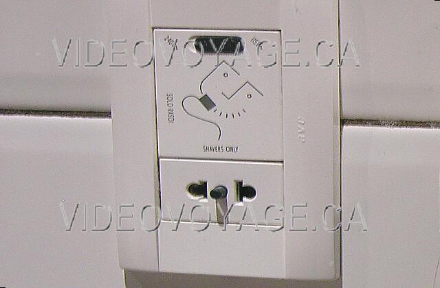 Cuba Cayo-Coco Hotel Playa Coco A socket with a low power interuptor to select the voltage of 220 Volts or 115Volts.