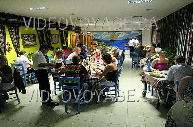 Cuba Cayo-Coco Hotel Playa Coco An overview of a la carte restaurant of Fruits de Mer. It is located in one of the conference rooms. Before it was located on the edge of the beach.