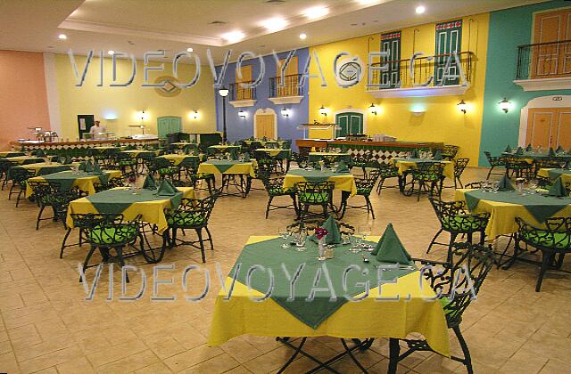 Cuba Cayo-Coco Hotel Playa Coco The other section of the evening. Elegant chairs for Cuba Forged Aluminium.