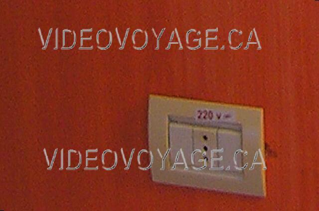 Cuba Cayo-Coco Sol Cayo-Coco Sockets 220 Volts with three round tips.