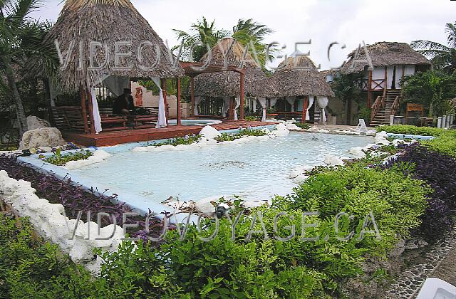 Cuba Cayo Guillermo Sol Cayo Guillermo Los vórtices son baño disponsés cerca de la piscina. Un buen.