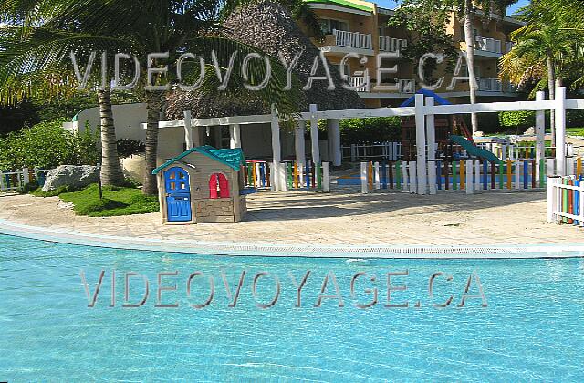 Cuba Cayo-Coco TRYP Cayo-Coco The mini-club on the edge of the pool for children.