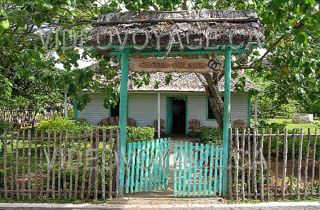 Cuba Cayo-Coco TRYP Cayo-Coco The entrance to the Cuban restaurant.