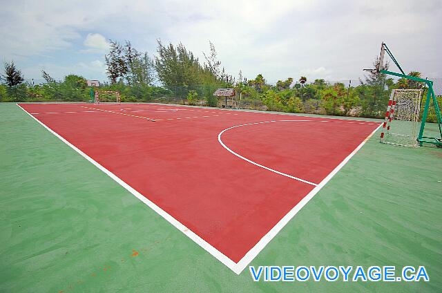 Cuba Cayo Largo Ole Playa Blanca Un campo de fútbol y baloncesto